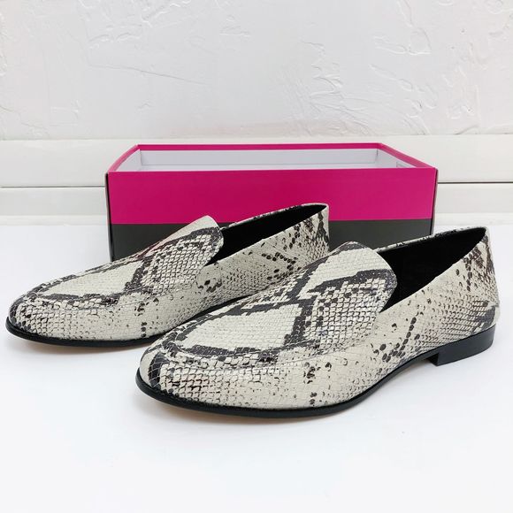 Vince Camuto Shoes - Vince Camuto NEW 'Jendaya 2' White Snakeskin Flats